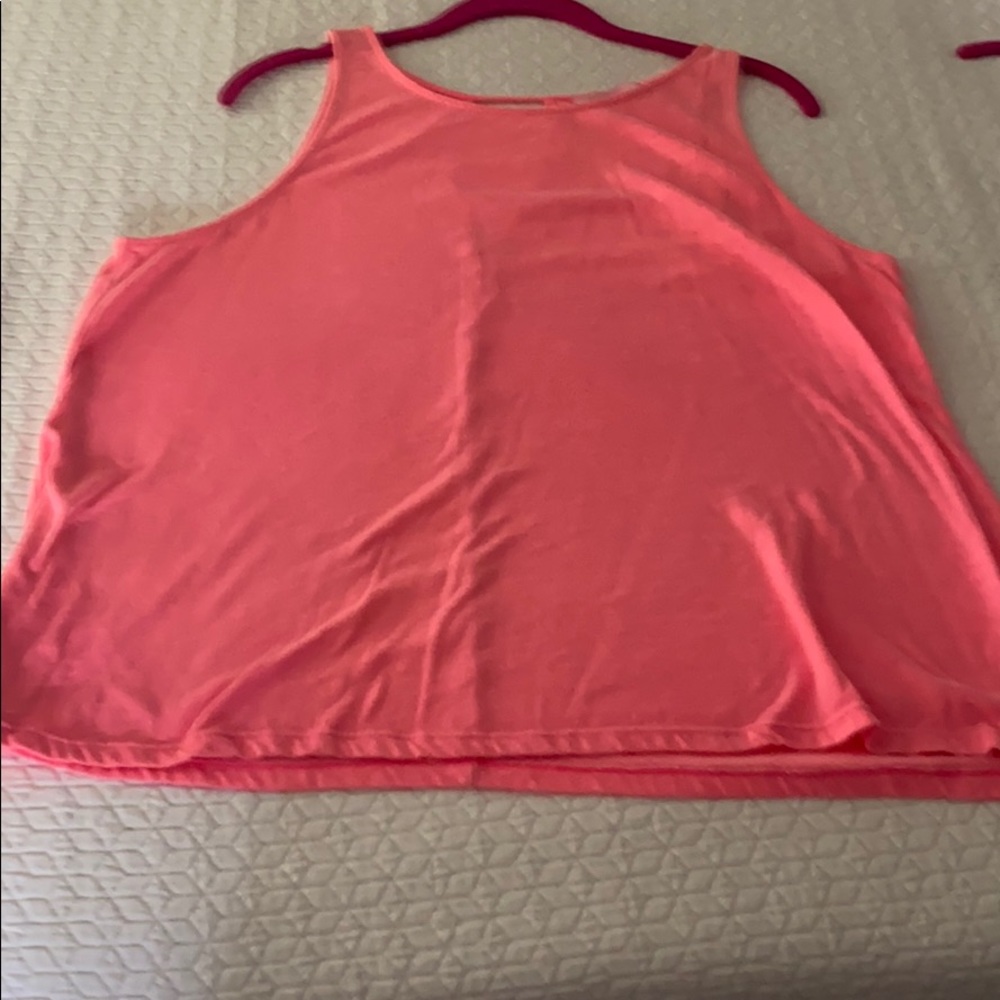 Iilly Pulitzer tank top